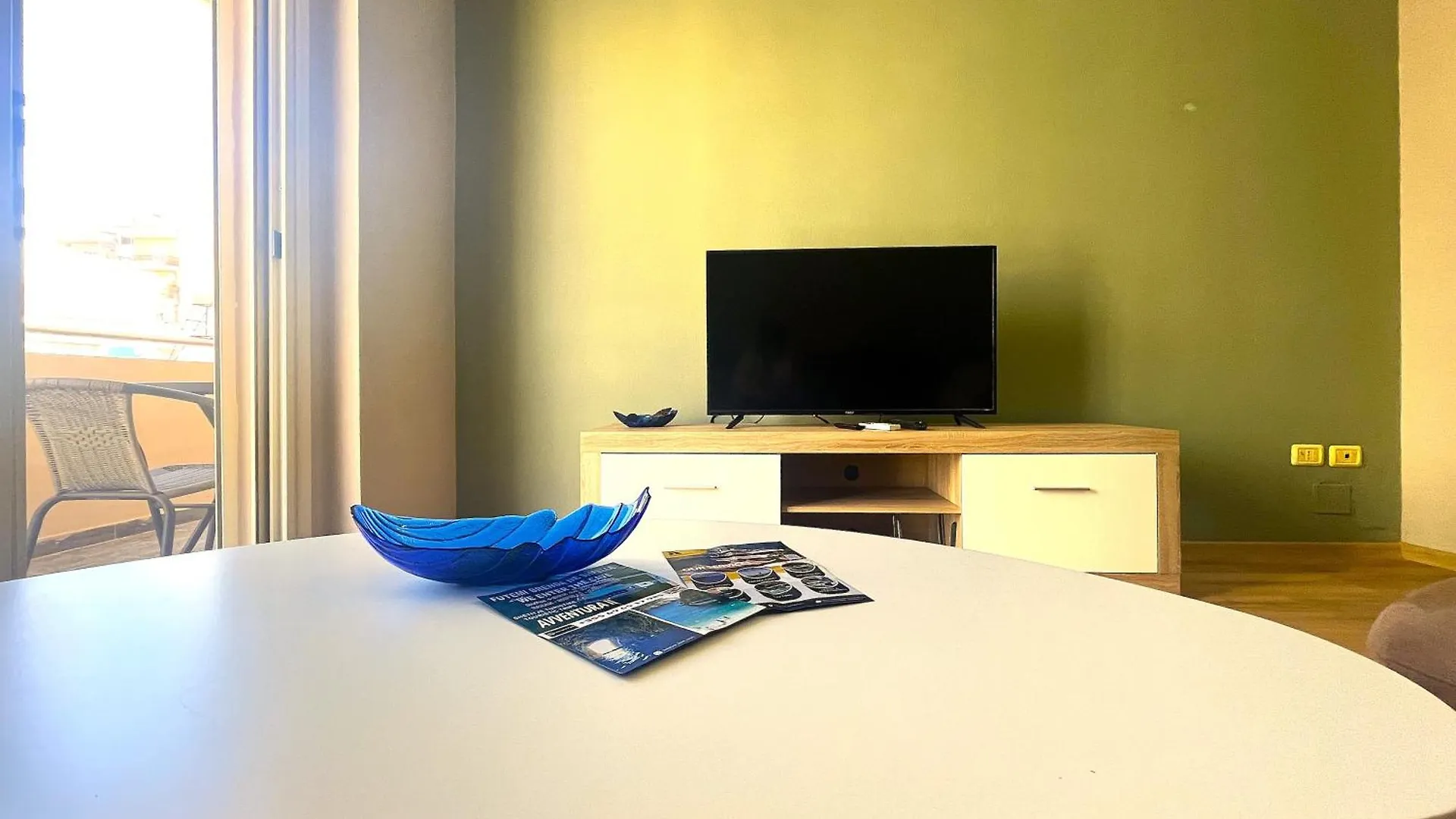 Vlora'S Posh Apartment Albania